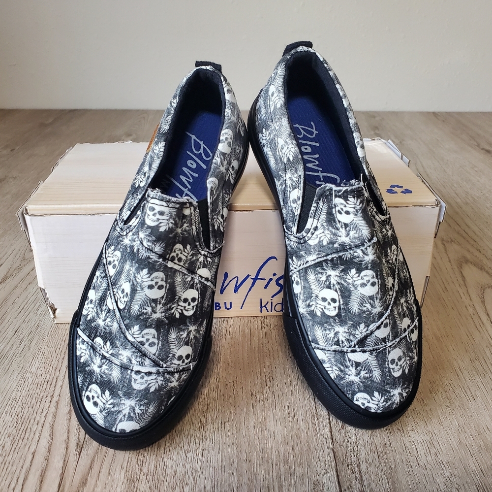 Blowfish Malibu Kids Piper Black Skull Island Canvas Slip-On Sneakers Size 1 New